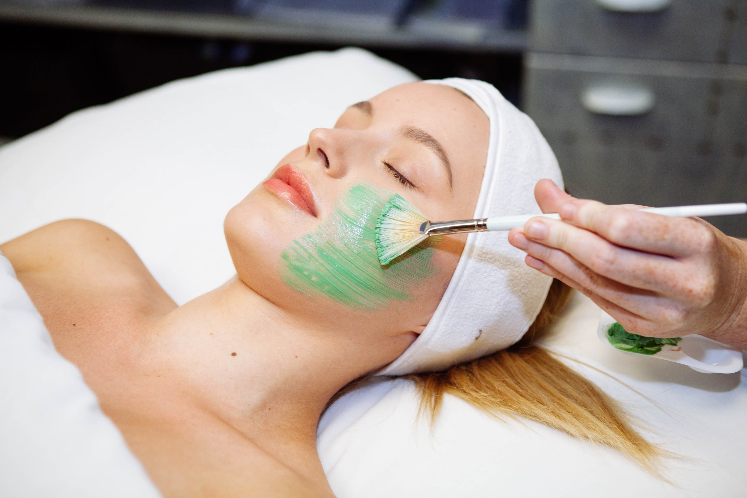 How Lemon & Honey Day Spa Transforms Your Skin with Their Custom Facial Treatments